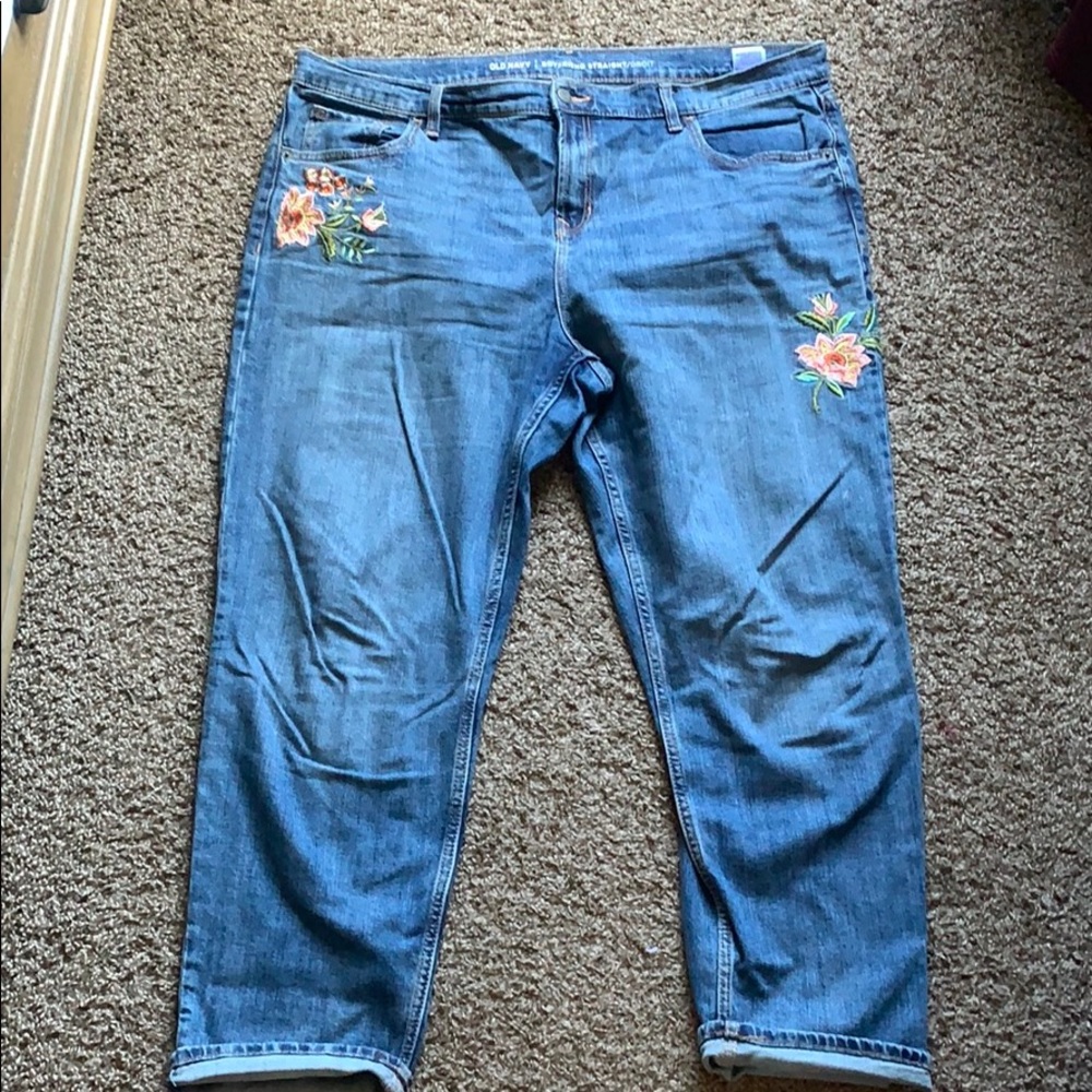 Old Navy medium wash boyfriend with embroidery